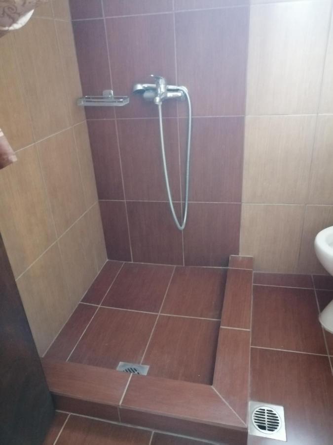 Aparthotel Ο Ακλόνητος Néa Meságkala Exterior foto