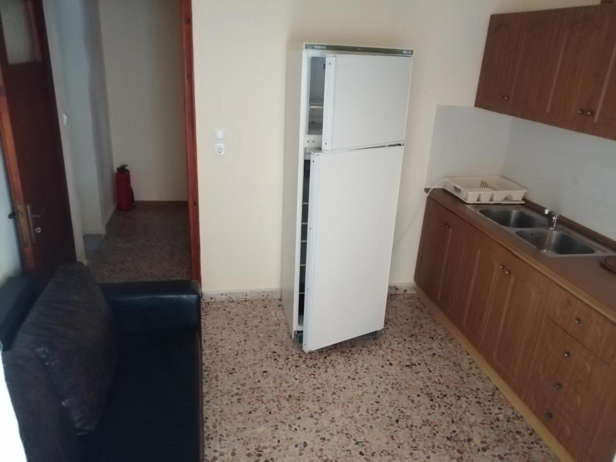 Aparthotel Ο Ακλόνητος Néa Meságkala Exterior foto