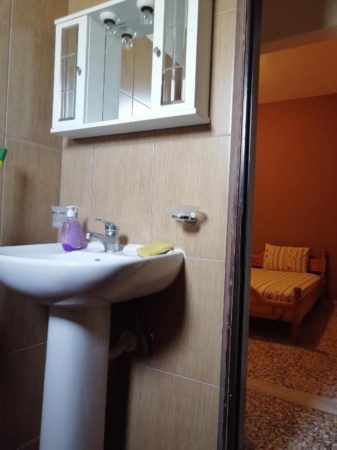 Aparthotel Ο Ακλόνητος Néa Meságkala Exterior foto